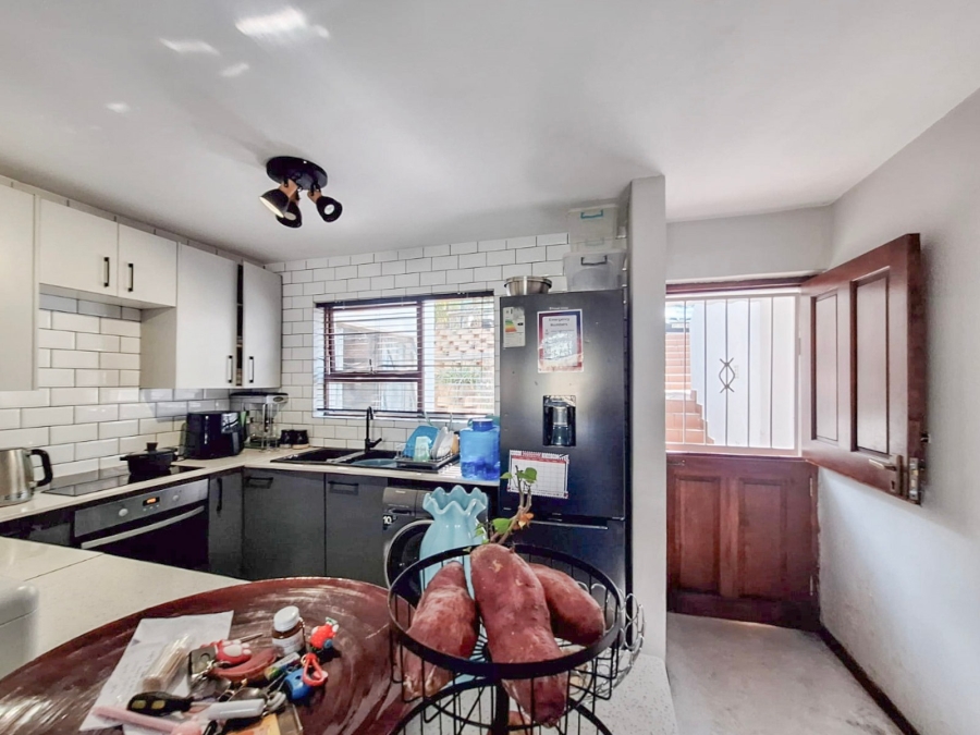 2 Bedroom Property for Sale in Kosmos North West